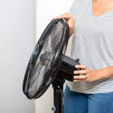 VENTILADOR DE PIE TAURUS BERGEN 16C 3VEL/3 ASPAS/NEGRO