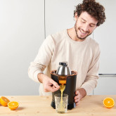 EXPRIMIDOR TAURUS SQ600X